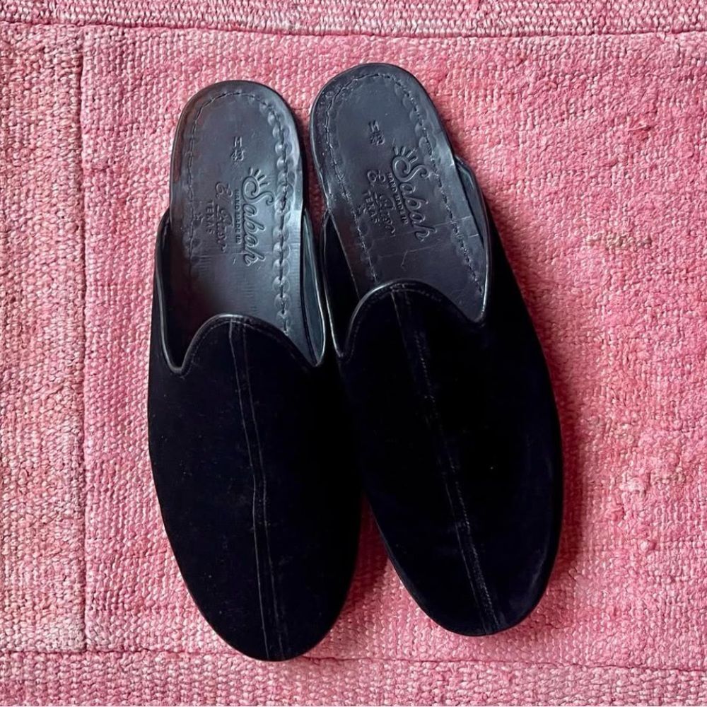 Sabah Catalina Black Velvet Babas. Womens Size 40.